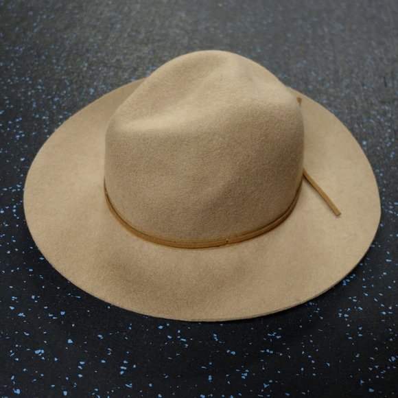 hinge Hat - Picture 3 of 5